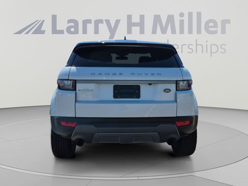 Used 2016 Land Rover Range Rover Evoque SE AWD/4WD image 4