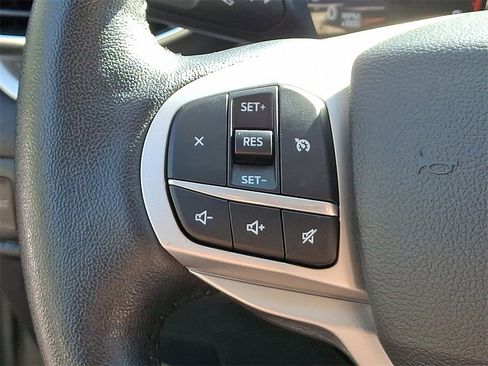 Certified 2022 Ford Explorer XLT w/ Equipment Group 202A image 21