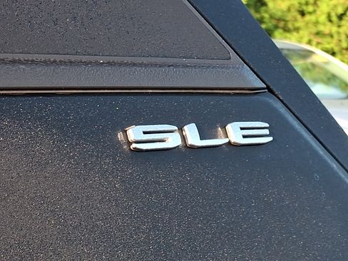 Certified 2024 GMC Terrain SLE FWD image 29