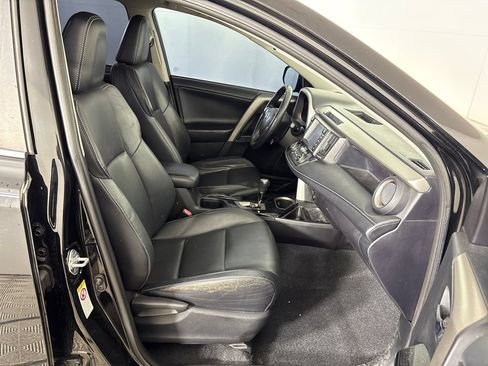 Used 2017 Toyota RAV4 Limited FWD image 6