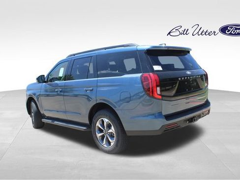 New 2027 Ford Expedition Active RWD image 4