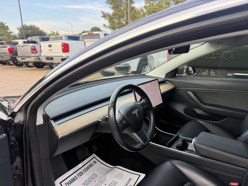Used 2018 Tesla Model 3 Long Range RWD image 6