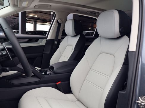 New 2026 Porsche Cayenne AWD/4WD image 5