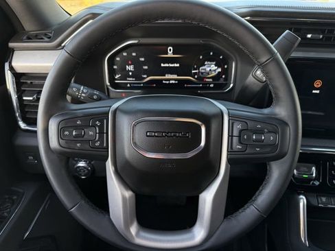 Used 2025 GMC Sierra 2500 Denali w/ Denali Reserve Package image 16