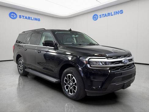 Used 2024 Ford Expedition Max XLT image 13