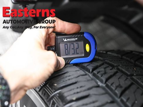 Used 2024 RAM 1500 Laramie RWD image 28