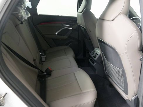 New 2025 Audi Q5 Premium Plus image 27