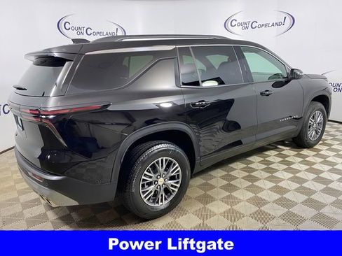 Certified 2025 Chevrolet Traverse LT image 7