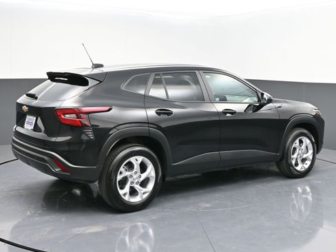 Certified 2025 Chevrolet Trax LS w/ LS Convenience Package image 7