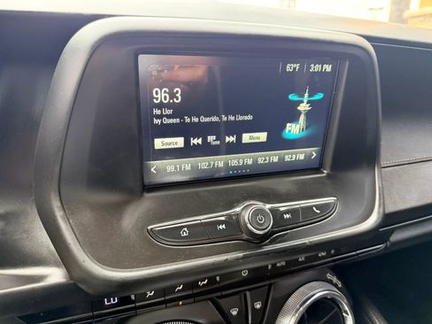 Used 2018 Chevrolet Camaro LT RWD image 17