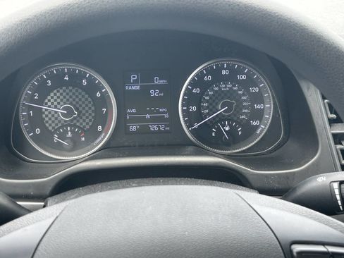 Used 2019 Hyundai Elantra SE image 10