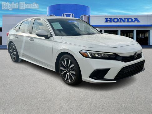 Certified 2024 Honda Civic EX image 9