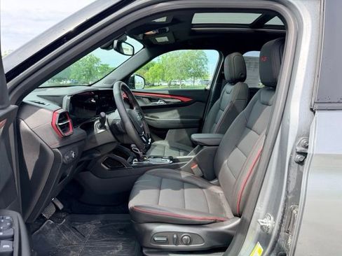 Used 2026 Chevrolet TrailBlazer RS w/ Convenience Package AWD/4WD image 7