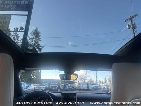 Used 2014 Mercedes-Benz CLA 250 image 14