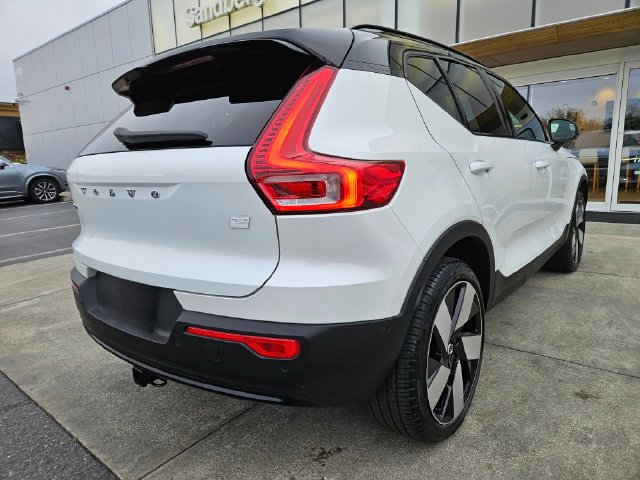 Certified 2023 Volvo XC40 Recharge Ultimate w/ Protection Package Premier AWD/4WD image 5