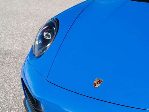Certified 2025 Porsche 911 Carrera RWD image 18