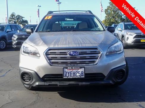 Used 2017 Subaru Outback 2.5i image 3