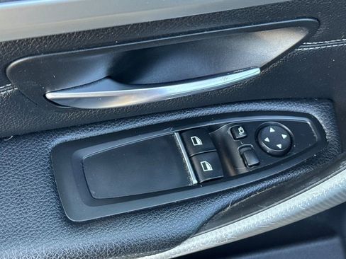 Used 2020 BMW 430i Coupe w/ M Sport Package RWD image 11