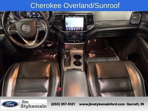 Used 2019 Jeep Grand Cherokee Overland AWD/4WD image 5
