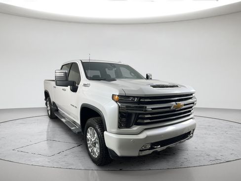 Used 2020 Chevrolet Silverado 3500 High Country w/ Technology Package AWD/4WD image 3