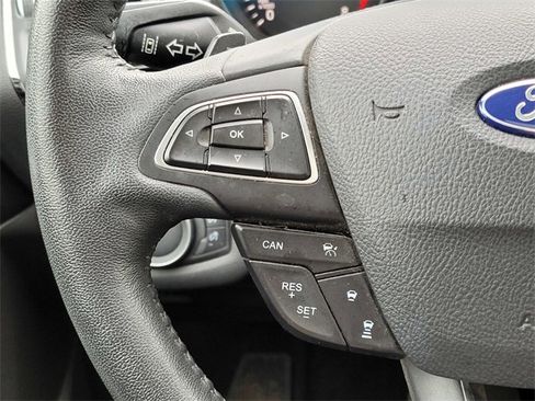 Used 2018 Ford Escape Titanium w/ Ford Safe & Smart Package image 23