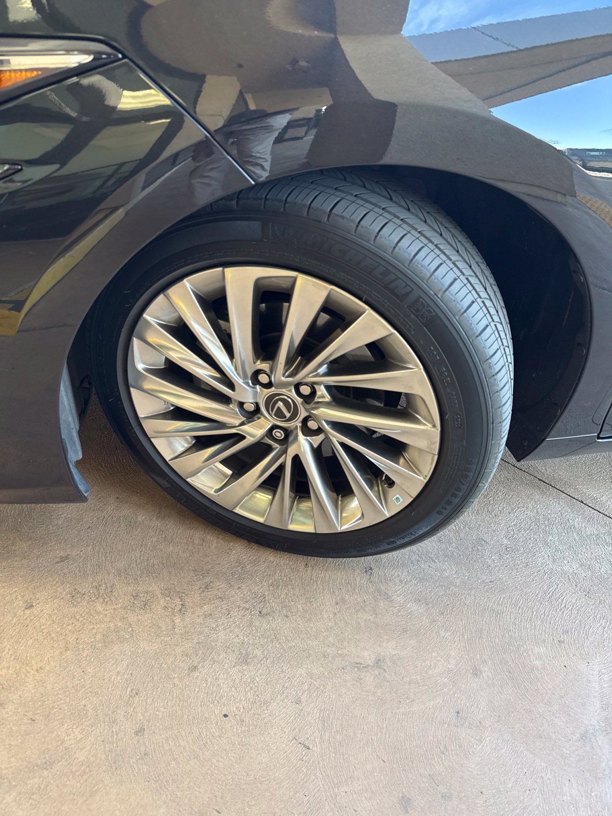 Certified 2022 Lexus ES 350 w/ Accessory Package 2 FWD image 7