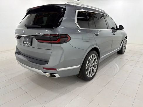 Used 2024 BMW X7 xDrive40i w/ Premium Package AWD/4WD image 5