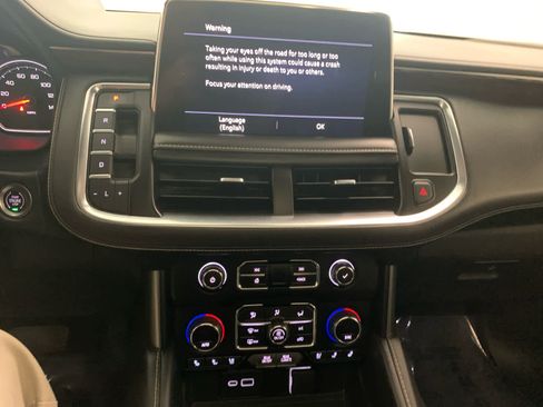 Used 2021 Chevrolet Tahoe Premier w/ Premium Package image 30