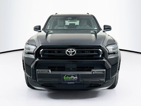 Used 2026 Toyota 4Runner SR5 AWD/4WD image 2