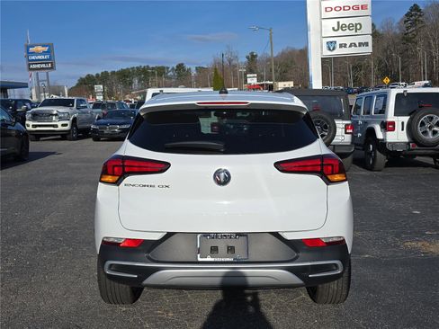 Used 2020 Buick Encore GX Preferred w/ Cold Weather Comfort Package image 4