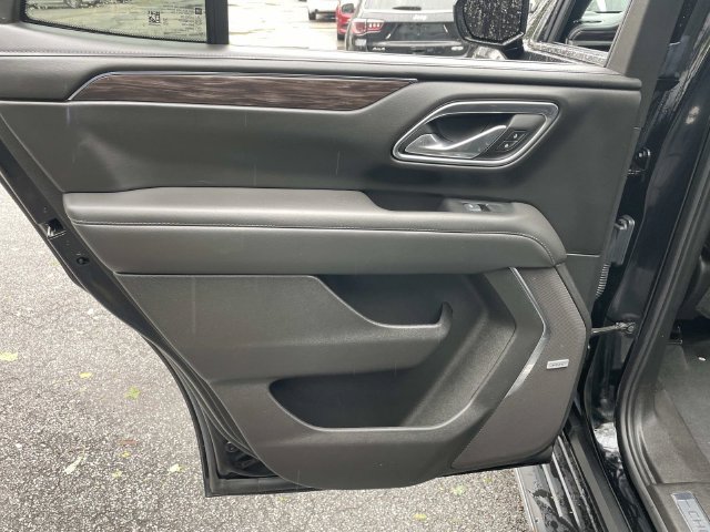 Used 2024 Chevrolet Tahoe LT AWD/4WD image 19