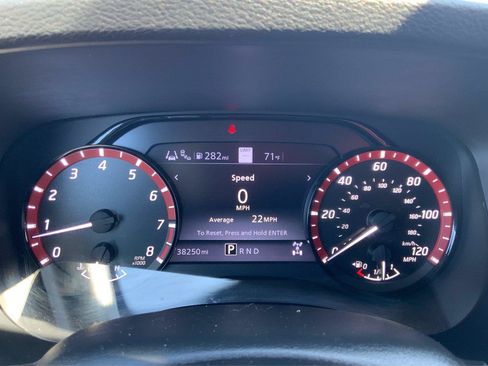 Used 2022 Nissan Frontier PRO-4X AWD/4WD image 15