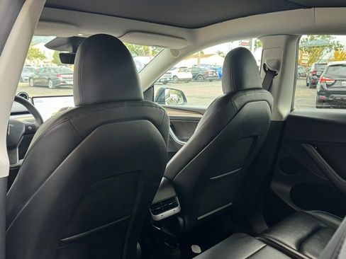Used 2023 Tesla Model Y Long Range image 16