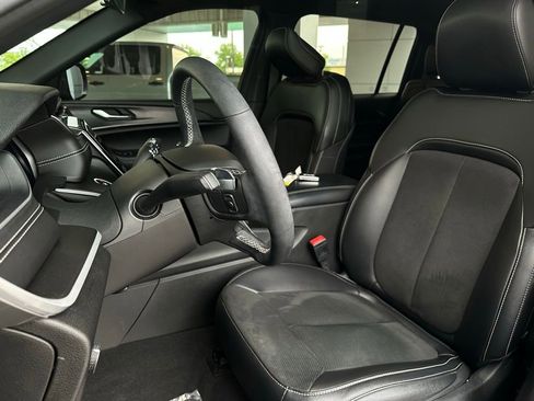 Used 2025 Jeep Grand Cherokee L Altitude RWD image 13