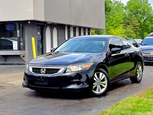 Used 2010 Honda Accord EX-L image 2