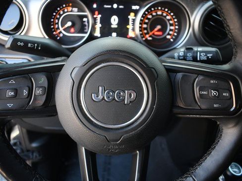 Used 2021 Jeep Wrangler Unlimited Sport AWD/4WD image 30