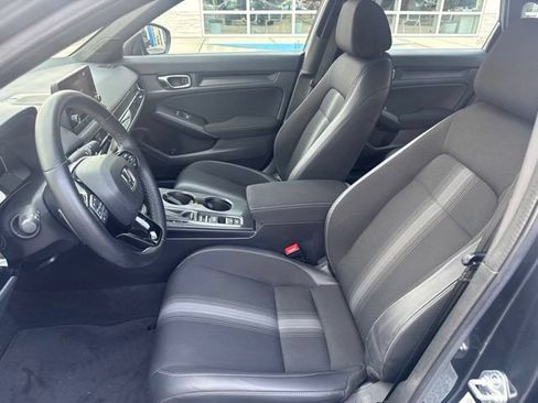 Used 2023 Honda Civic Sport image 19