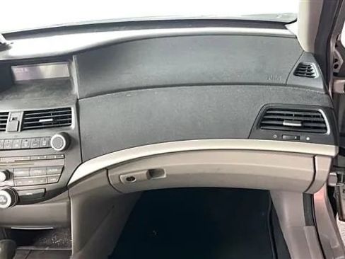 Used 2012 Honda Accord LX image 6