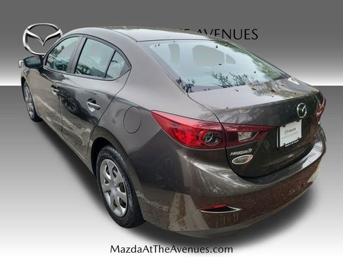 Used 2015 MAZDA MAZDA3 i SV image 18