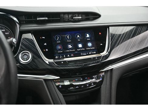 Used 2025 Cadillac XT6 Premium Luxury w/ Technology Package image 14