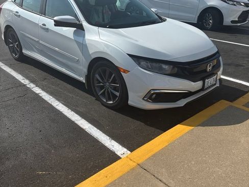 Used 2019 Honda Civic EX-L image 9