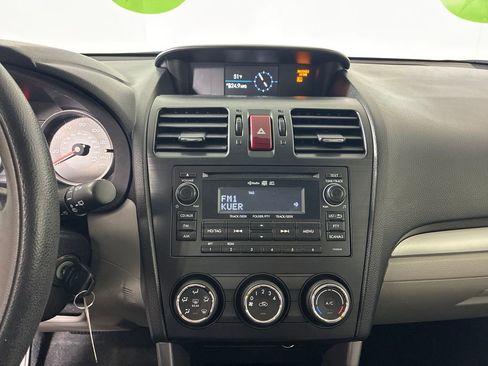 Used 2014 Subaru Forester 2.5i Premium image 22