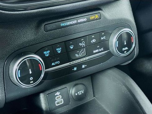 Certified 2025 Ford Escape ST-Line AWD/4WD image 15