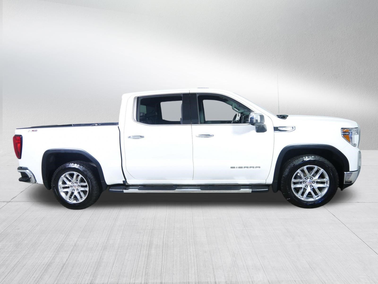 Used 2022 GMC Sierra 1500 SLT w/ SLT Premium Package AWD/4WD image 8