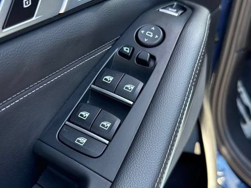Used 2019 BMW X5 xDrive40i w/ M Sport Package AWD/4WD image 19