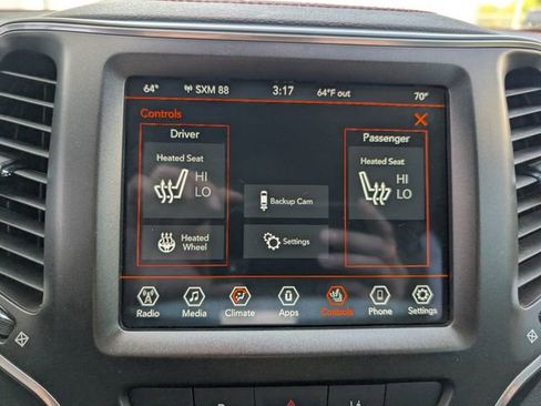 Used 2021 Jeep Cherokee Trailhawk w/ Trailer Tow Group AWD/4WD image 4
