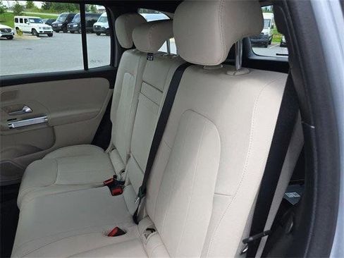 Certified 2026 Mercedes-Benz GLB 250 4MATIC image 17