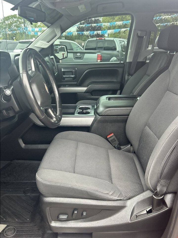 Used 2018 Chevrolet Silverado 1500 LT w/ All Star Edition AWD/4WD image 17