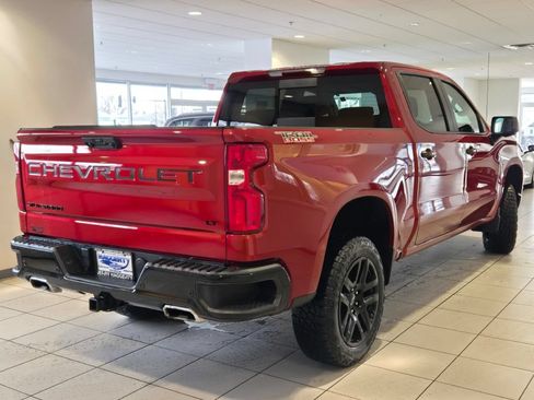 Certified 2024 Chevrolet Silverado 1500 LT Trail Boss w/ LT Trail Boss Premium Package AWD/4WD image 11