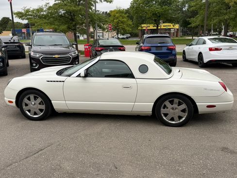 Used 2002 Ford Thunderbird RWD image 2
